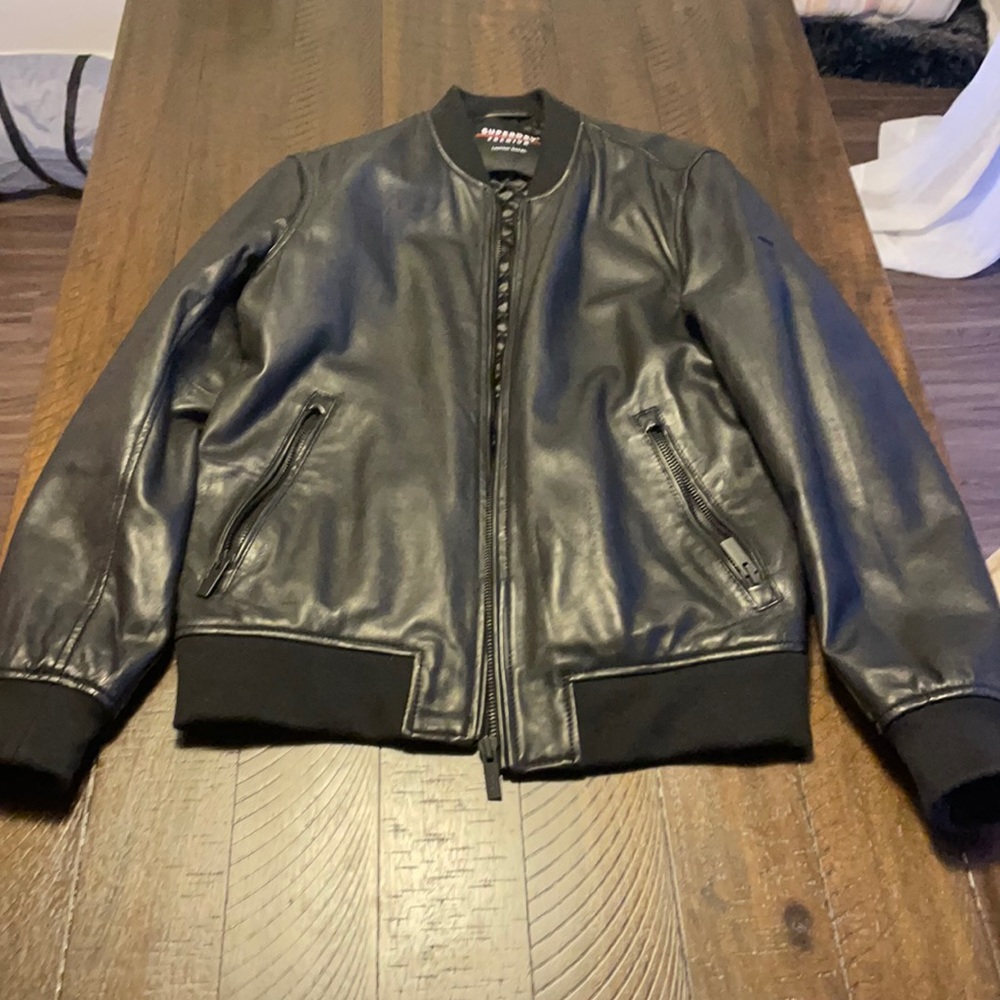Real leather SUPERDRY bomber jacket.
